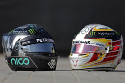 Les casques de Nico Rosberg, Mercedes AMG F1, Lewis Hamilton, Mercedes AMG F1