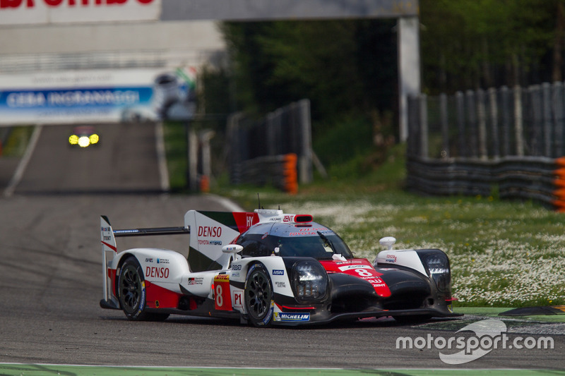 #8 Toyota Gazoo Racing, Toyota TS050 Hybrid: Anthony Davidson, Nicolas Lapierre, Kazuki Nakajima