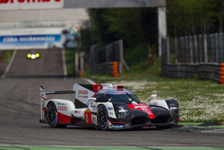 #8 Toyota Gazoo Racing Toyota TS050 Hybrid: Anthony Davidson, Nicolas Lapierre, Kazuki Nakajima