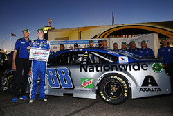 Pole, Alex Bowman, Hendrick Motorsports Chevrolet con Greg Ives