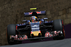 Carlos Sainz Jr, Scuderia Toro Rosso STR11
