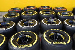 Des pneus Pirelli