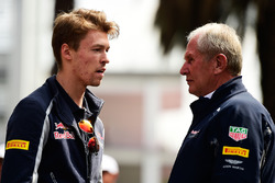 Daniil Kvyat, Scuderia Toro Rosso con Dr Helmut Marko, Red Bull Motorsport