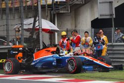 Pascal Wehrlein, Manor Racing MRT05, l'incidente