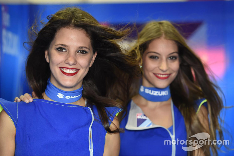 Suzuki grid girls