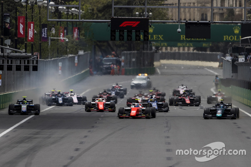 Arrancada Nicholas Latifi, DAMS, y Ralph Boschung, MP Motorsport