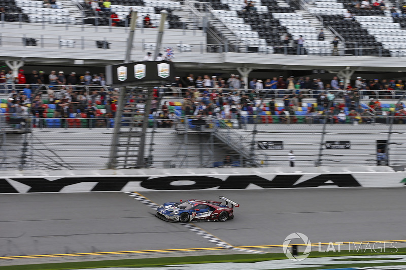 #67 Chip Ganassi Racing Ford GT, GTLM: Ryan Briscoe, Richard Westbrook, Scott Dixon, Crosses the Finishline in First in GTLM