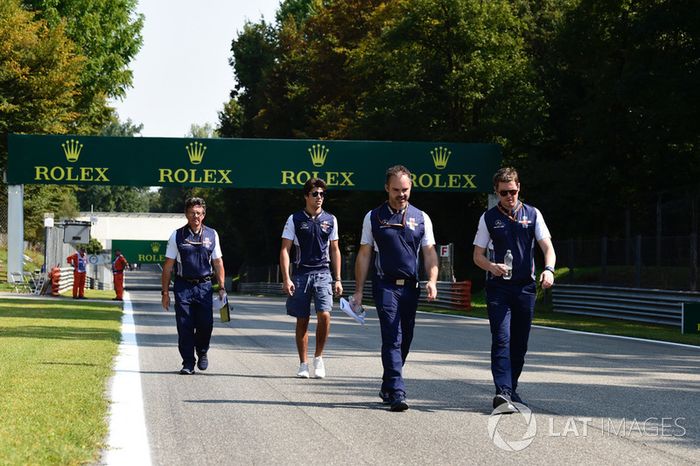 Lance Stroll, Williams Racing, recorre la pista