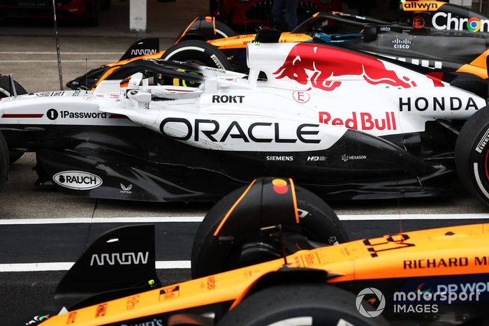 Lando Norris, McLaren, Oscar Piastri, McLaren, Max Verstappen, Red Bull Racing