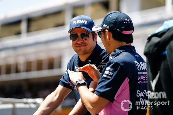 Lance Stroll, Racing Point, y Sergio Pérez, Racing Point, en el desfile de pilotos