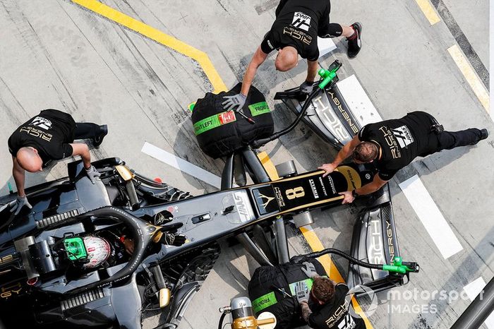 Romain Grosjean, Haas F1 Team VF-19