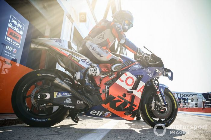 Miguel Oliveira, Red Bull KTM Tech 3