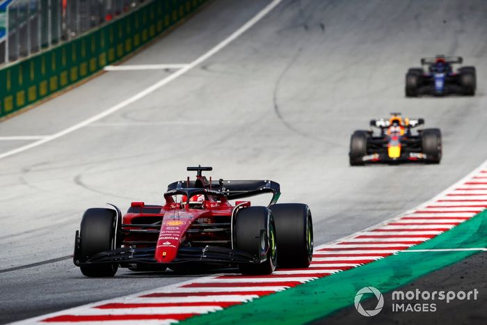 Charles Leclerc, Ferrari F1-75, Max Verstappen, Red Bull Racing RB18