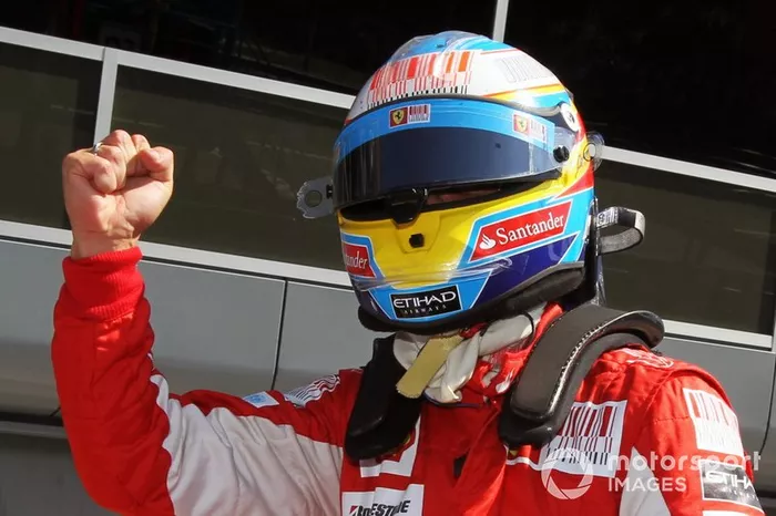 Pole sitter Fernando Alonso, Ferrari, al GP d'Italia del 2010