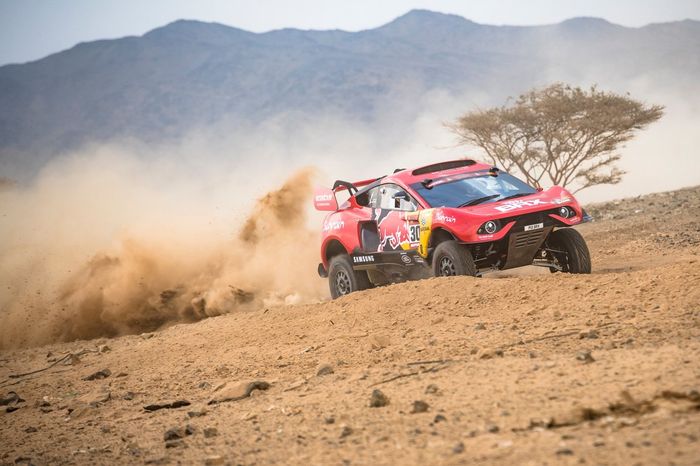 #305 Bahrain Raid Xtreme Hunter: Sebastien Loeb, Daniel Elena