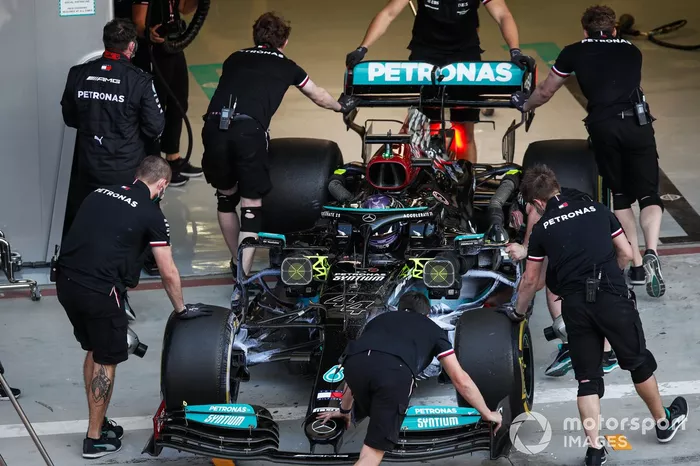 Lewis Hamilton, Mercedes W12