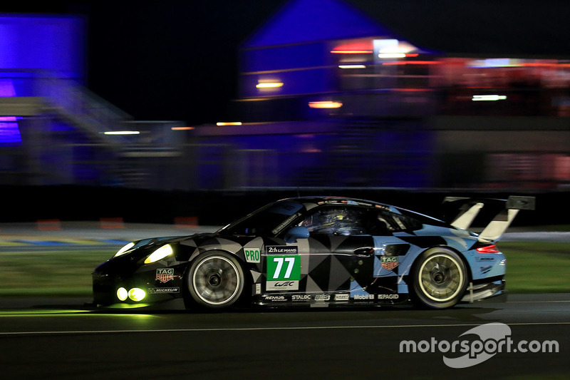 #77 Dempsey Proton Competition Porsche 911 RSR: Richard Lietz, Michael Christensen, Philipp Eng