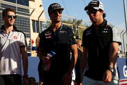 Sergio Pérez, Sahara Force India F1, Daniel Ricciardo, Red Bull Racing y Romain Grosjean, Haas F1 Te
