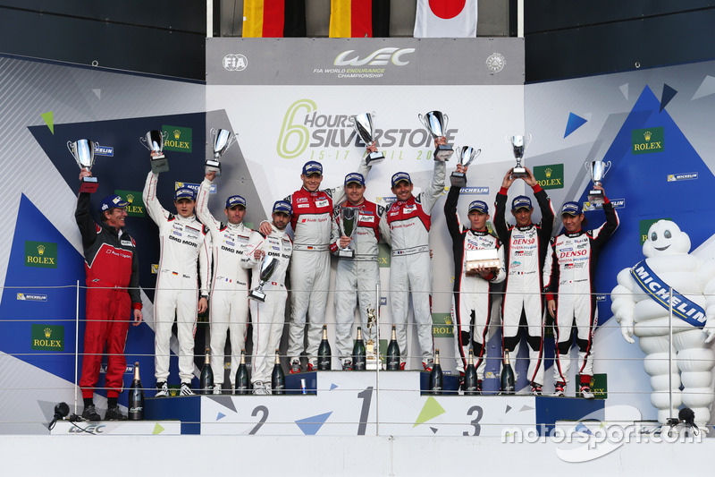 Podium: Marcel Fässler, Andre Lotterer, Benoit Tréluyer, Audi Sport Team, Romain Dumas, Neel Jani, M