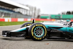 Détails de l'aileron avant de la Mercedes AMG F1 W08 Hybrid