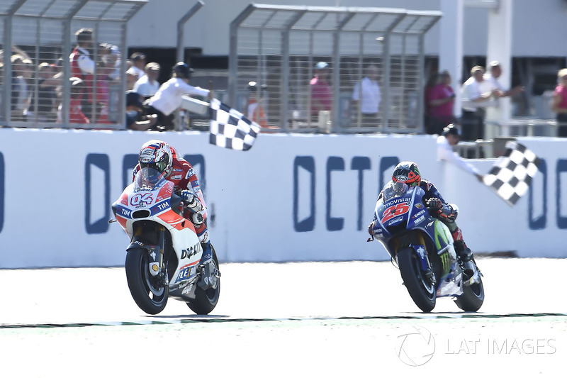 Ganador de la carrera Andrea Dovizioso, Ducati Team