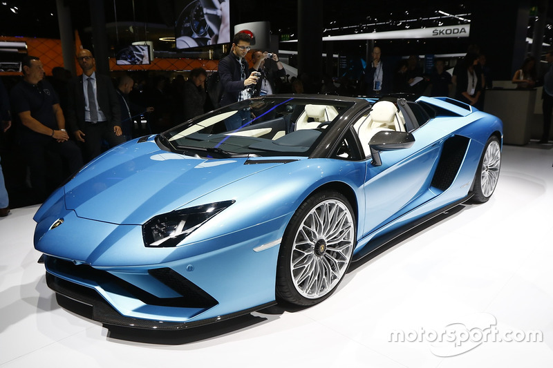 Lamborghini Aventador S Roadster
