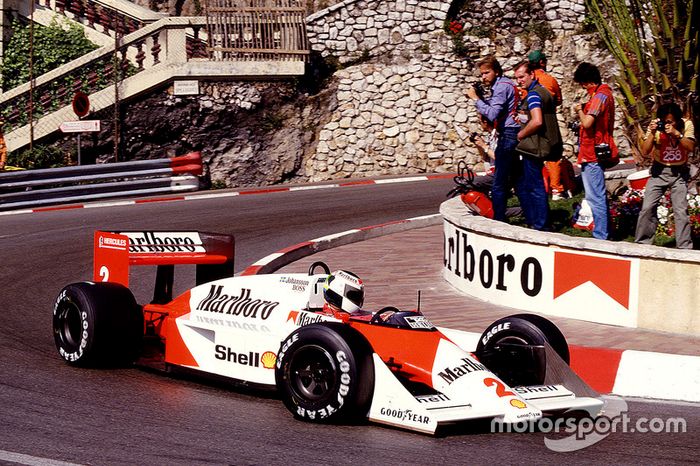 #2: Stefan Johansson, McLaren MP4/3, TAG-Porsche