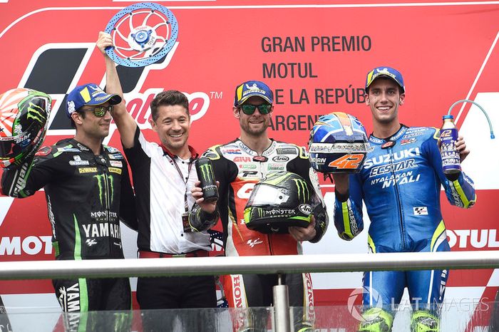 Segundo puesto Johann Zarco, Monster Yamaha Tech 3, ganador de la carrera Cal Crutchlow, Team LCR Honda, tercer puesto Alex Rins, Team Suzuki MotoGP