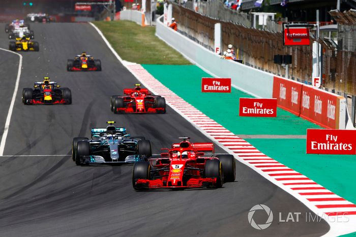 Sebastian Vettel, Ferrari SF71H, Valtteri Bottas, Mercedes AMG F1 W09, Kimi Raikkonen, Ferrari SF71H y Max Verstappen, Red Bull Racing RB14