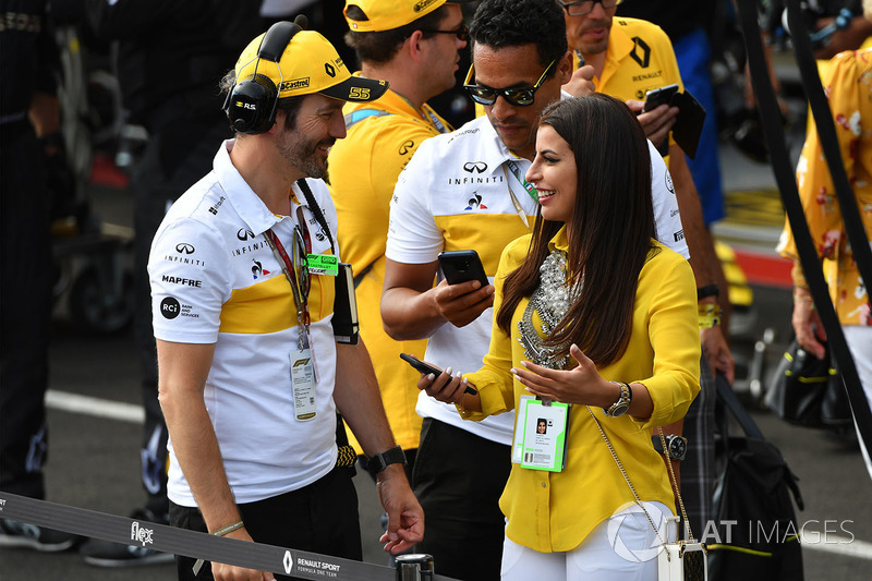 Aseel Al-Hamad, board member of the Saudi Arabian Motor Federation and FIA Saudi Arabia Representative of Women in Motorsport Commission on the grid