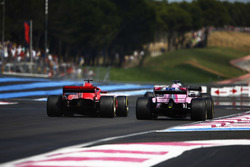 Sebastian Vettel, Ferrari SF71H, Sergio Perez, Force India VJM11