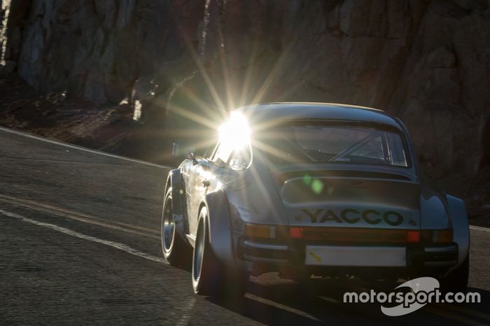 #19 Laure Many, Porsche 911 SC 3.0l Gr4