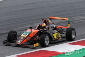 Dennis Hauger, Van Amersfoort Racing