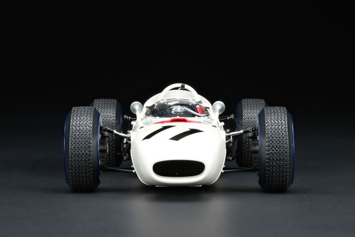 ハンドメイド＆部品点数1600超え……！ ホンダ、F1初優勝60周年を