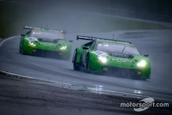 #19 GRT Grasser Racing Team Lamborghini Huracan GT3: Ezequiel Perez Companc, Andrea Caldarelli, #82 GRT Grasser Racing Team Lamborghini Huracan GT3: Loris Hezemans, Franck Perera