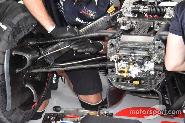 Detalle delantero del Red Bull Racing RB14