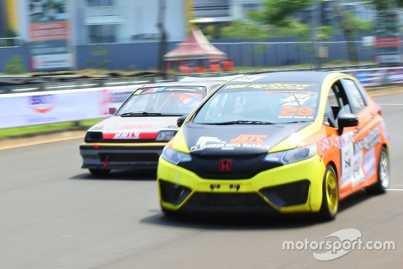 Hendrik Abenk, privateer, Alfin Mulia Rahman, Bank BJB B16 APSpeed