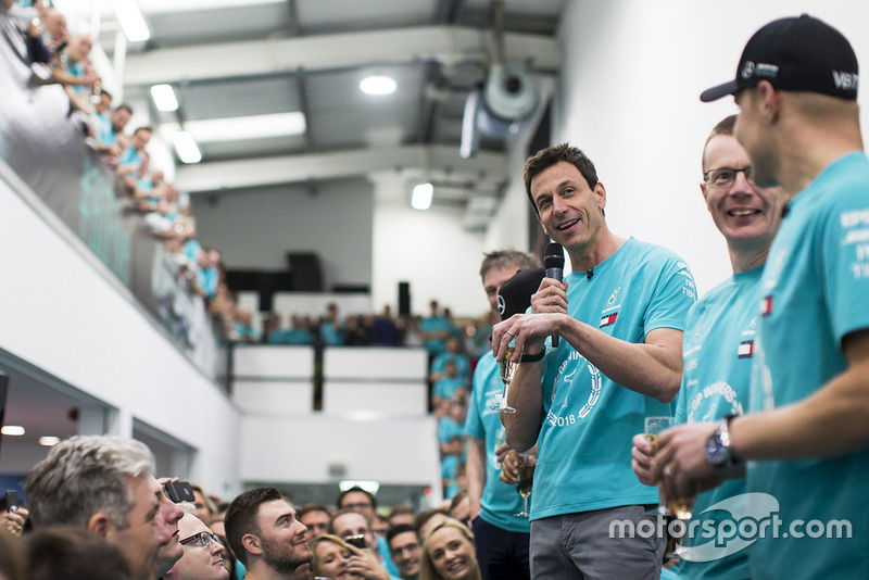 Toto Wolff, Mercedes AMG F1 celebración del Campeonato Mundial.