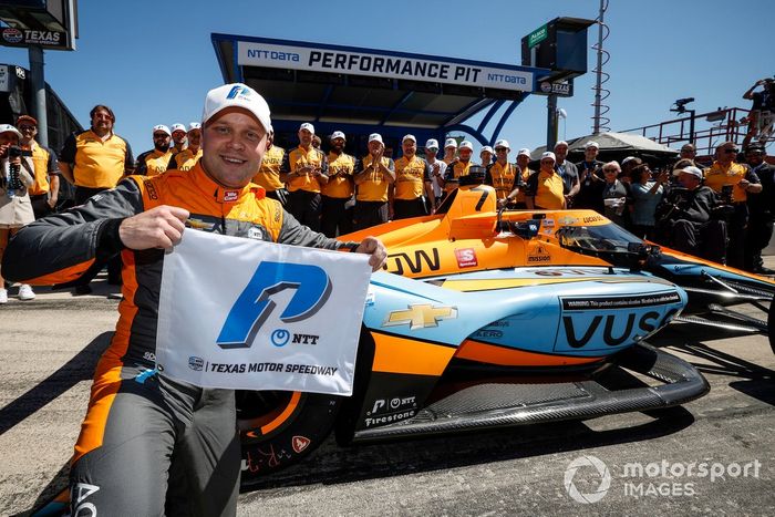 Ganador de la pole Felix Rosenqvist, Arrow McLaren SP Chevrolet