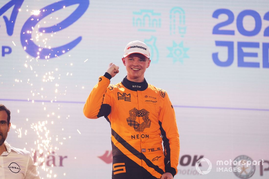 Taylor Barnard, zespół McLaren Formula E