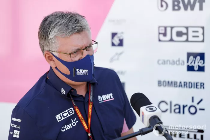 Otmar Szafnauer, director del equipo y CEO de Racing Point, es entrevistado por TV Globo