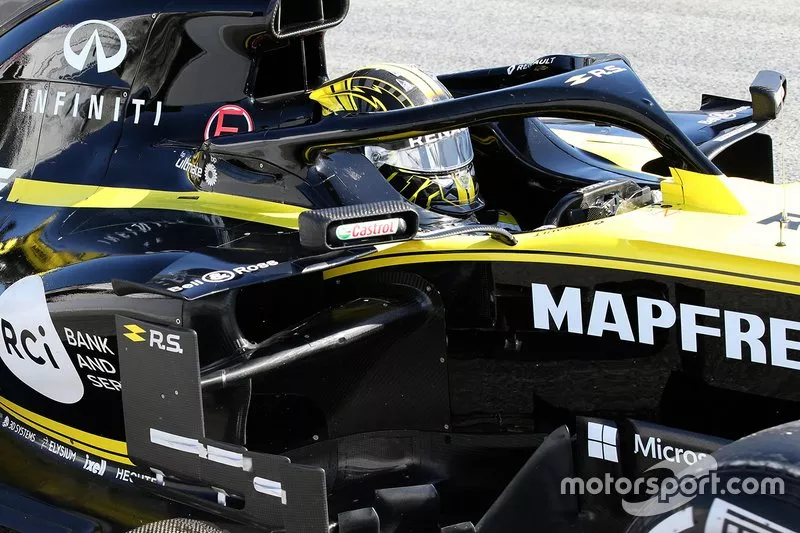 Renault RS19 mirror detail
