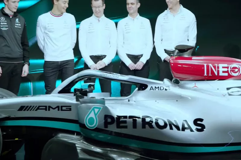 Gros plan de la Mercedes W13