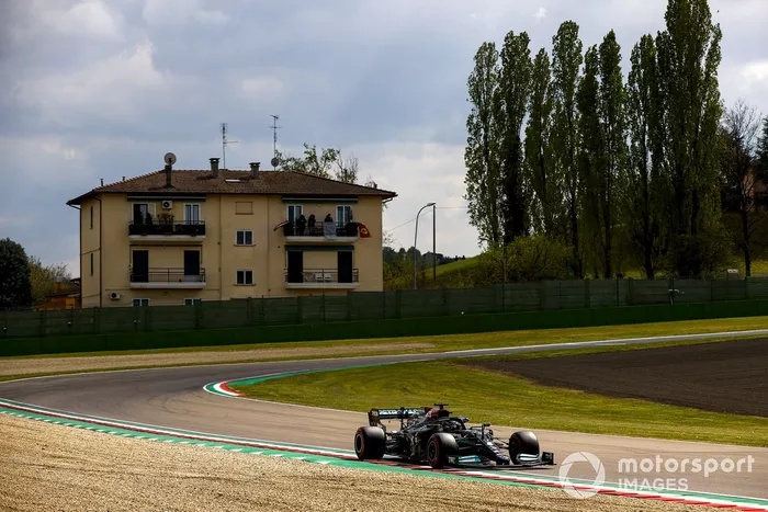 Lewis Hamilton, Mercedes W12
