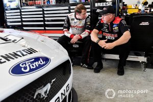 Brad Keselowski, Team Penske, Ford Mustang Discount Tire