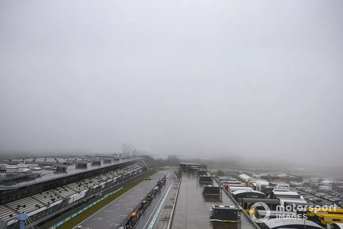 Poor weather at the circuit