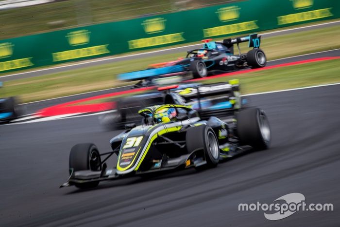 Logan Sargeant, Carlin Buzz Racing 