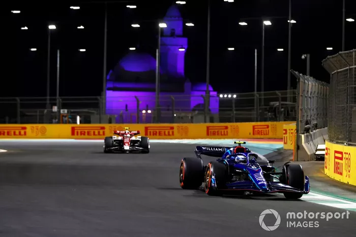 Nicholas Latifi, Williams FW44, Zhou Guanyu, Alfa Romeo C42