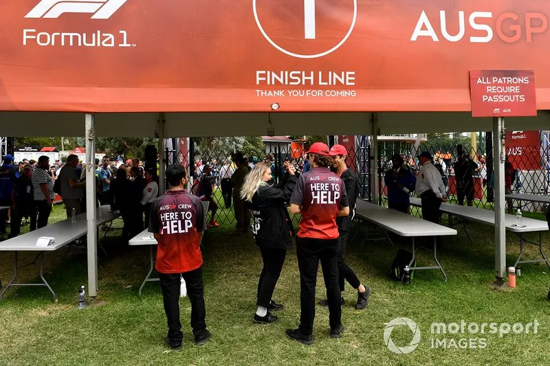 Ayudantes del GP de Australia