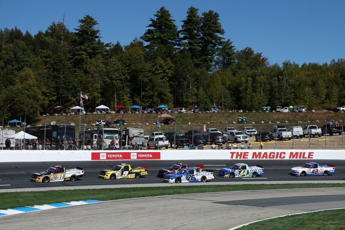 Jack Wood, McAnally-Hilgemann Racing Chevrolet, Grant Enfinger, CR7 Motorsports Chevrolet, Dawson Sutton, Rackley W.A.R. Chevrolet